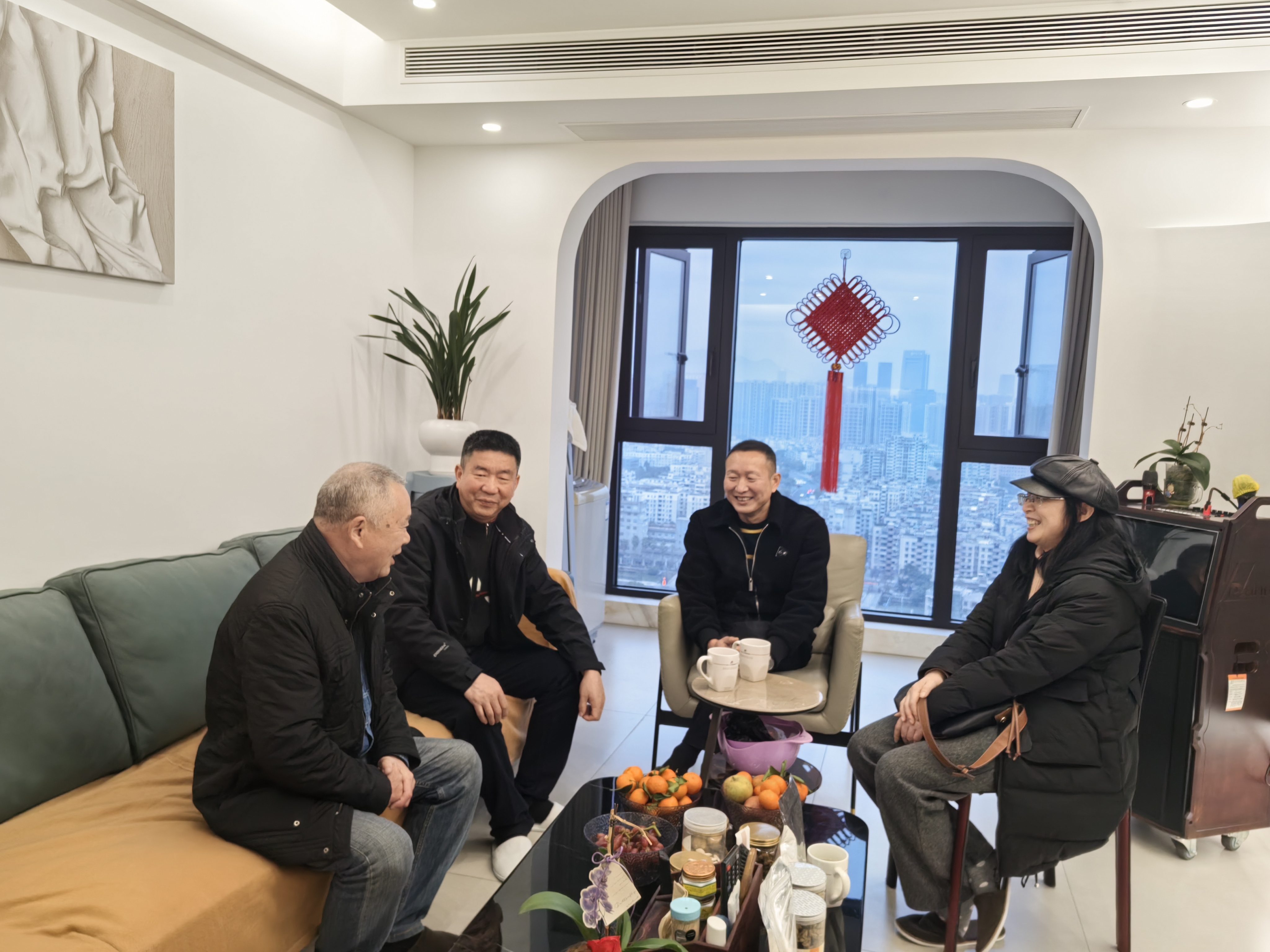 情系退休老党员 节前慰问暖人心